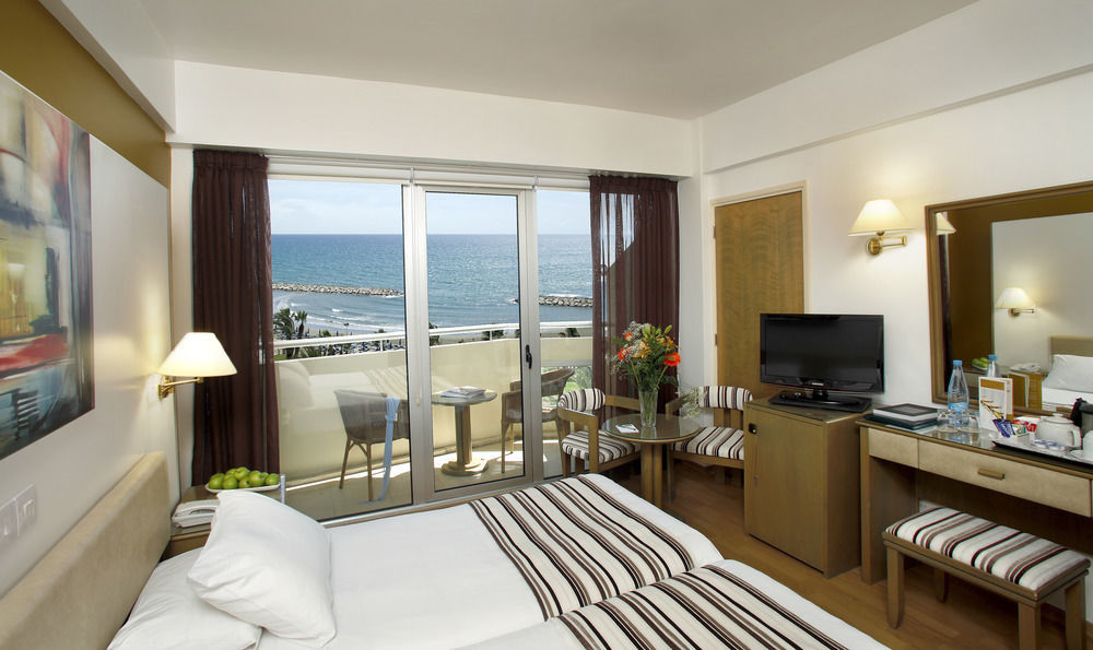 Lordos Beach Hotel & Spa 沃罗里尼 外观 照片